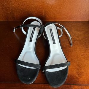 New Black Strap Sandals Low Black Heel 7.5 Korean Brand Sappun (KR 245 mm size)